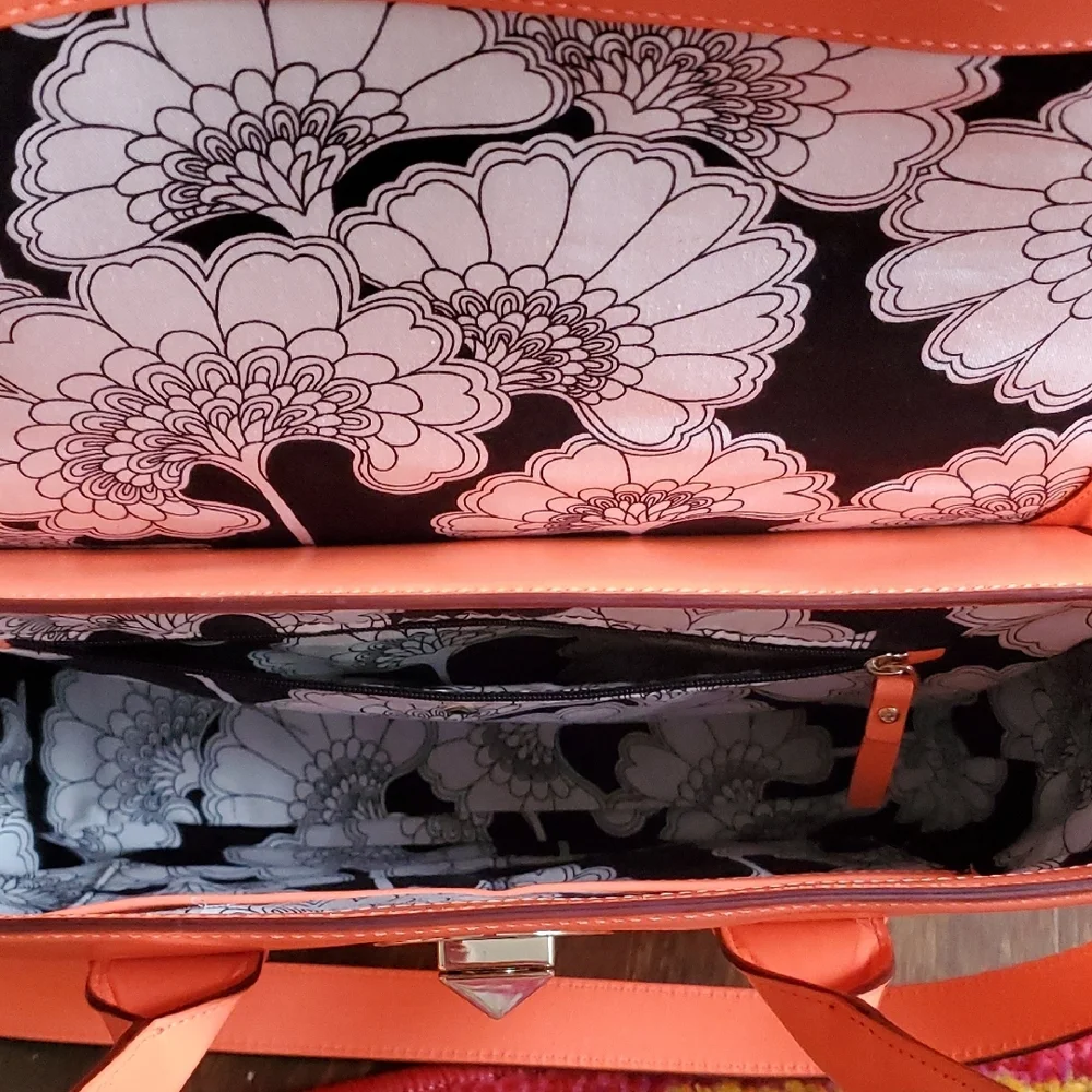 Orange Leather Handbag - Picture 5 of 8